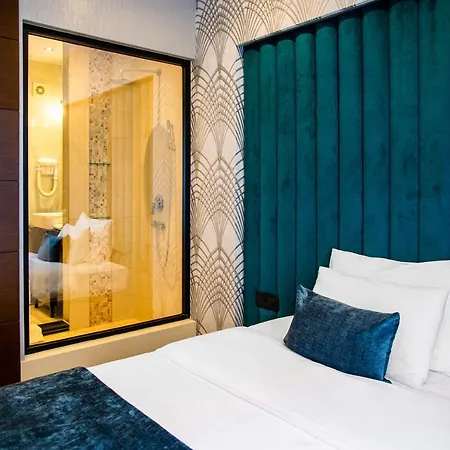 Crystal Hotel