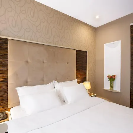 Hotel Crystal Belgrade