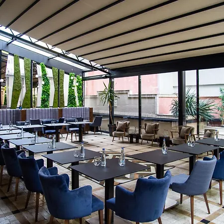 Hotel Crystal 4*