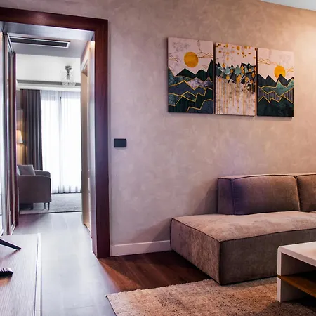 Hotel Crystal