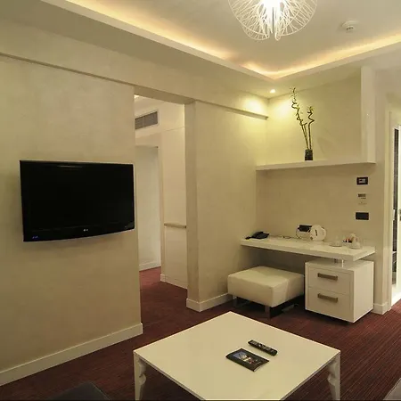 Crystal Hotel Belgrade